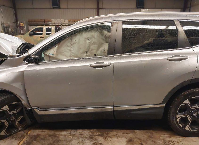 Photo 14 of 2017 Honda Cr-v TOURING (VIN 2HKRW2H94HH637086)