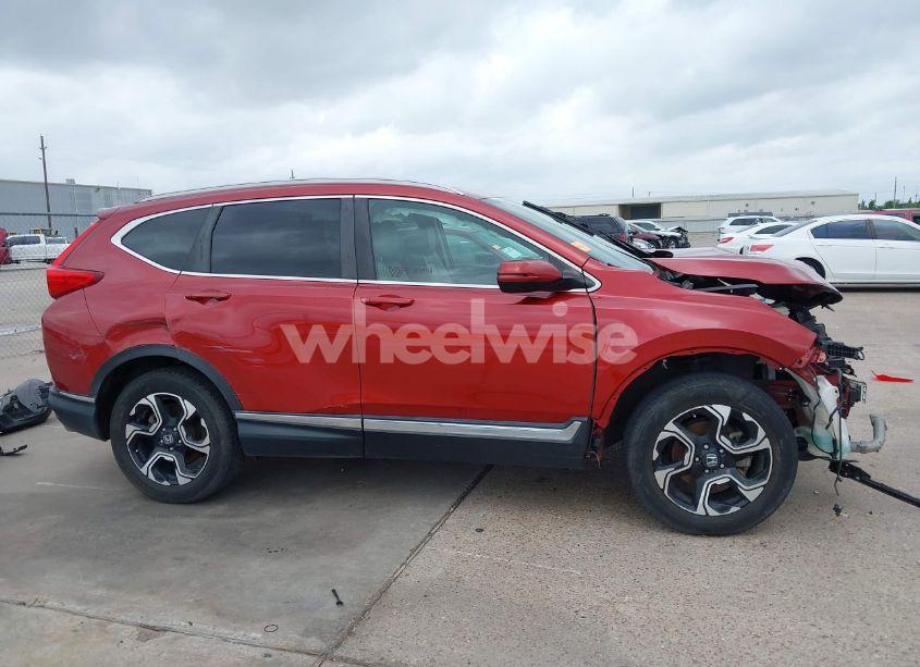 Photo 14 of 2019 Honda Cr-v TOURING (VIN 2HKRW2H94KH635555)
