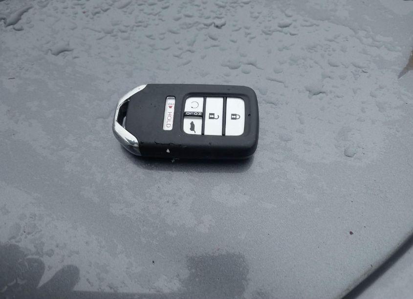 Photo 11 of 2018 Honda Cr-v TOURING (VIN 2HKRW2H96JH626550)