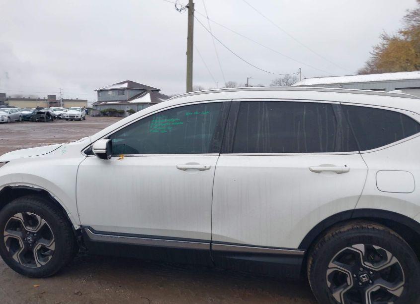 Photo 15 of 2018 Honda Cr-v TOURING (VIN 2HKRW2H96JH626550)