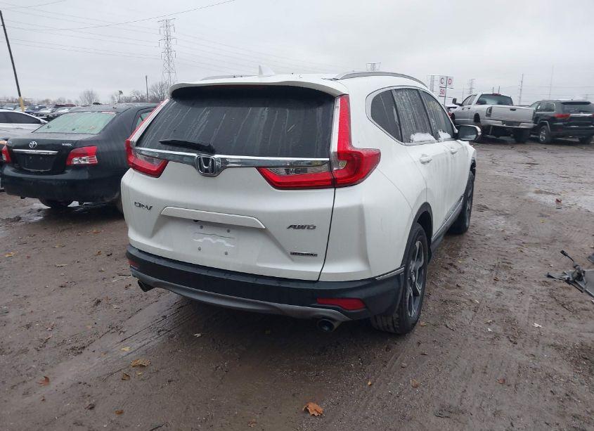 Photo 4 of 2018 Honda Cr-v TOURING (VIN 2HKRW2H96JH626550)