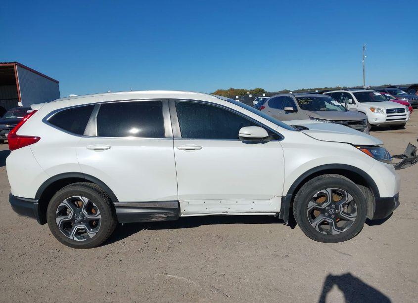 Photo 13 of 2018 Honda Cr-v TOURING (VIN 2HKRW2H96JH655739)