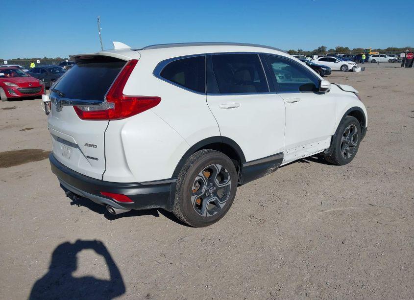 Photo 4 of 2018 Honda Cr-v TOURING (VIN 2HKRW2H96JH655739)