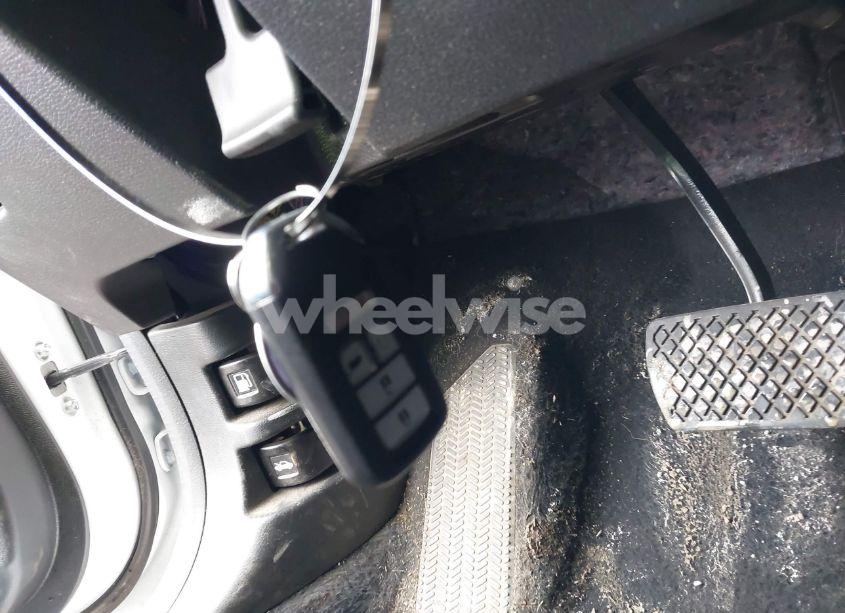 Photo 11 of 2020 Honda Cr-v AWD TOURING (VIN 2HKRW2H97LH676151)