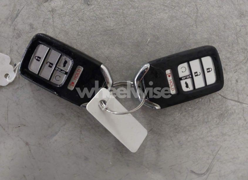 Photo 11 of 2022 Honda Cr-v AWD TOURING (VIN 2HKRW2H97NH639927)