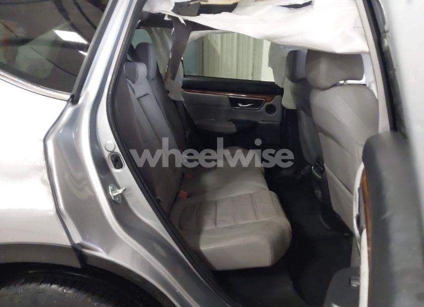 Photo 8 of 2022 Honda Cr-v AWD TOURING (VIN 2HKRW2H97NH639927)