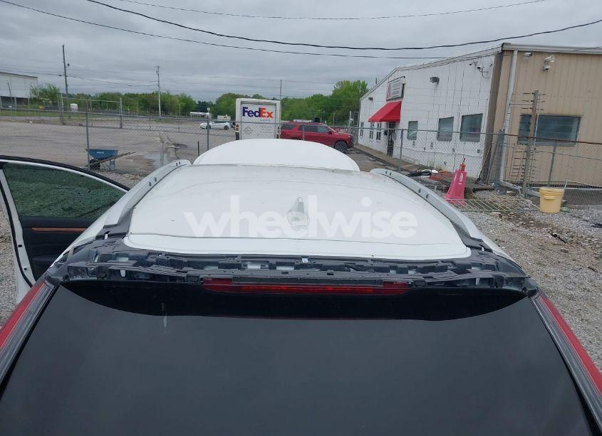 Photo 6 of 2022 Honda Cr-v AWD TOURING (VIN 2HKRW2H98NH653965)