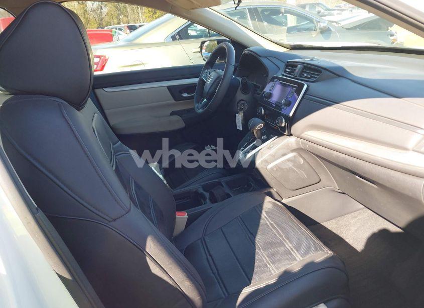 Photo 5 of 2018 Honda Cr-v LX (VIN 2HKRW5H30JH409105)