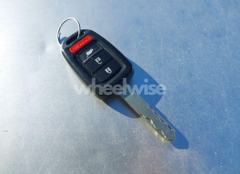 Photo 11 of 2019 Honda Cr-v LX (VIN 2HKRW5H30KH400261)