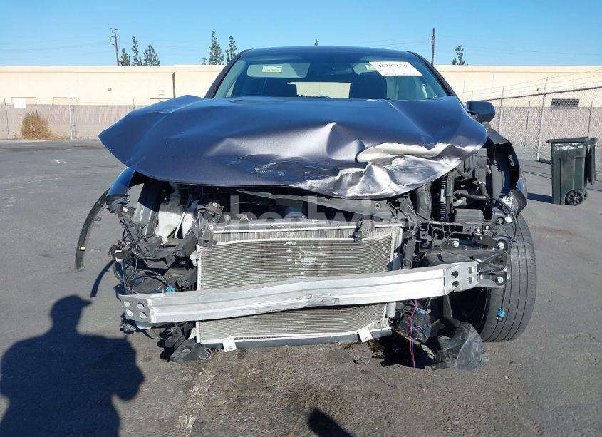 Photo 6 of 2019 Honda Cr-v LX (VIN 2HKRW5H30KH400261)