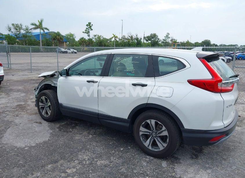Photo 3 of 2019 Honda Cr-v LX (VIN 2HKRW5H30KH403466)