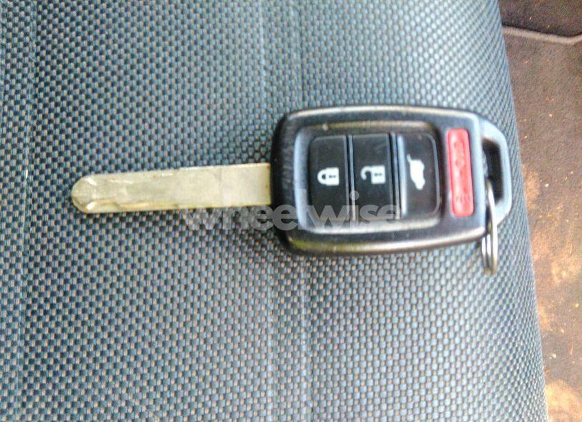 Photo 11 of 2017 Honda Cr-v LX (VIN 2HKRW5H31HH402853)