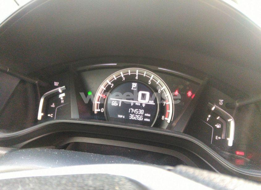 Photo 7 of 2017 Honda Cr-v LX (VIN 2HKRW5H31HH402853)