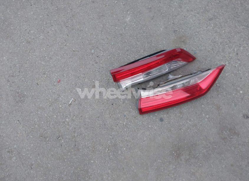 Photo 12 of 2018 Honda Cr-v LX (VIN 2HKRW5H31JH400669)