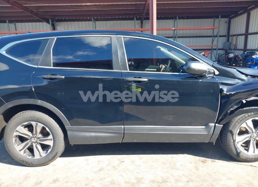 Photo 13 of 2018 Honda Cr-v LX (VIN 2HKRW5H31JH426804)