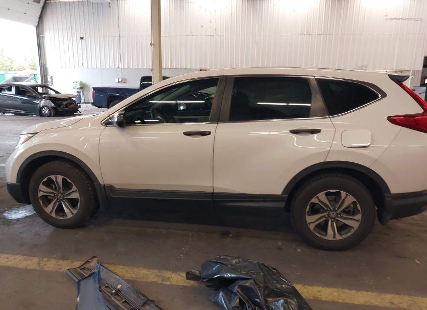 Photo 15 of 2019 Honda Cr-v LX (VIN 2HKRW5H31KH400396)