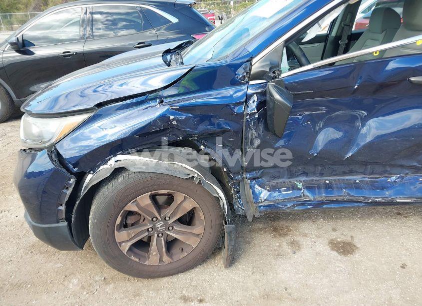 Photo 6 of 2019 Honda Cr-v LX (VIN 2HKRW5H31KH411432)