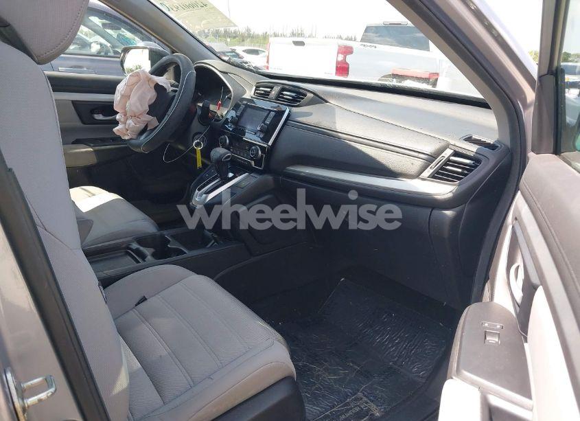 Photo 5 of 2019 Honda Cr-v LX (VIN 2HKRW5H31KH411771)