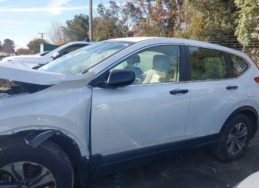 Photo 14 of 2019 Honda Cr-v LX (VIN 2HKRW5H31KH421118)