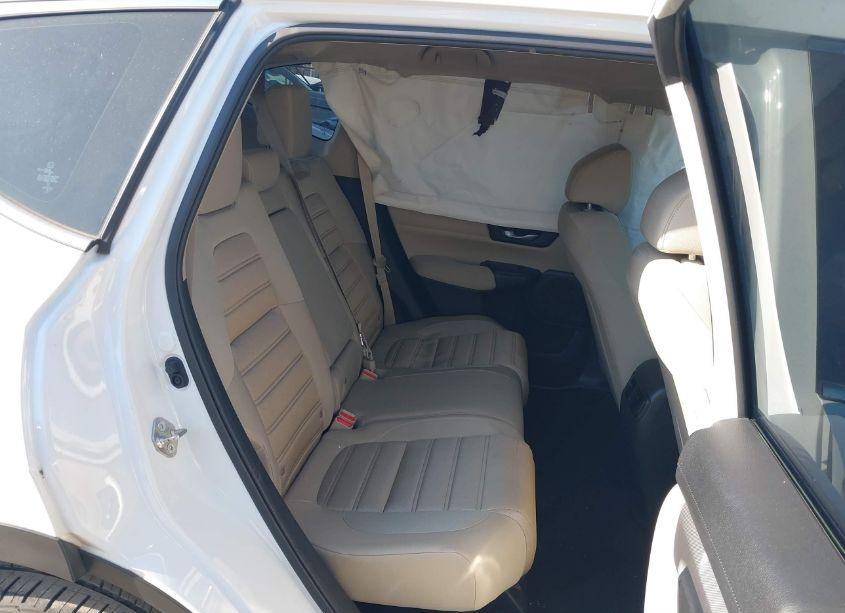 Photo 8 of 2019 Honda Cr-v LX (VIN 2HKRW5H32KH400925)