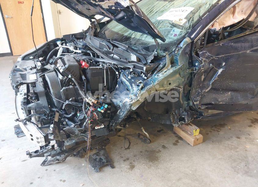 Photo 17 of 2018 Honda Cr-v LX (VIN 2HKRW5H33JH405002)