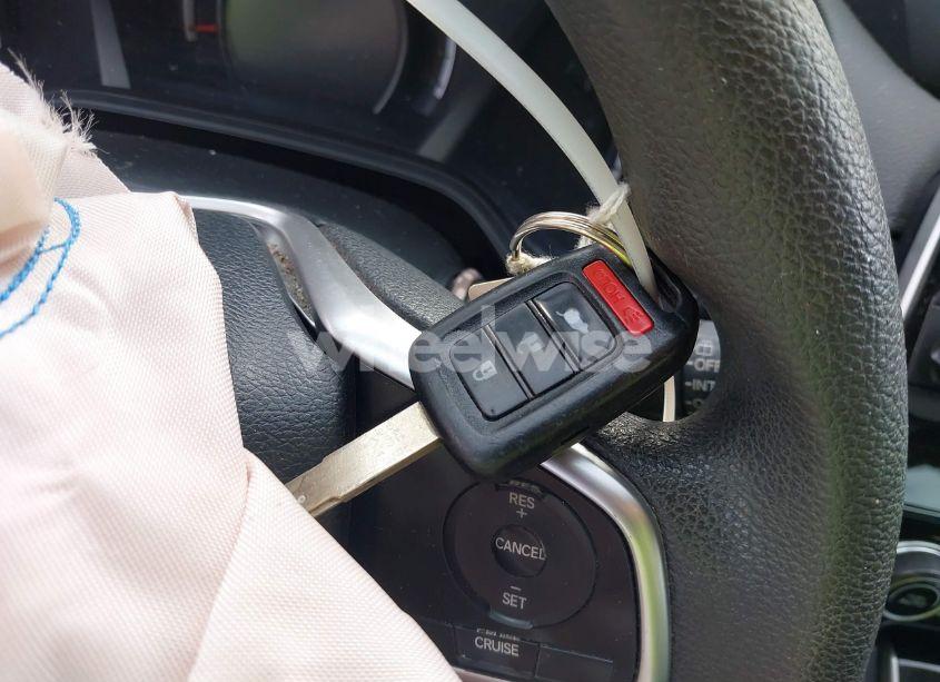 Photo 11 of 2018 Honda Cr-v LX (VIN 2HKRW5H34JH427073)