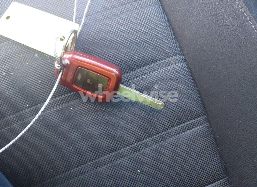 Photo 11 of 2019 Honda Cr-v LX (VIN 2HKRW5H34KH408699)