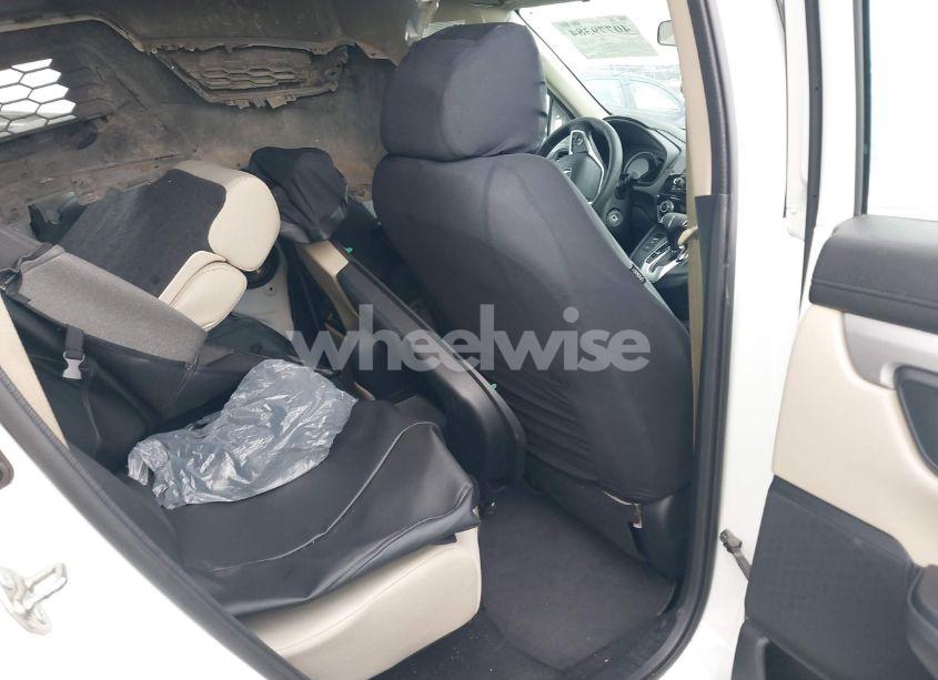 Photo 8 of 2018 Honda Cr-v LX (VIN 2HKRW5H35JH408564)