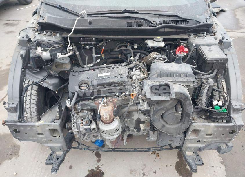 Photo 10 of 2018 Honda Cr-v LX (VIN 2HKRW5H35JH418642)