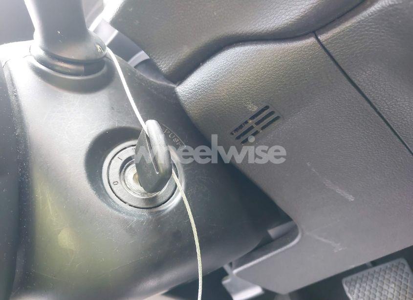 Photo 11 of 2018 Honda Cr-v LX (VIN 2HKRW5H35JH422013)