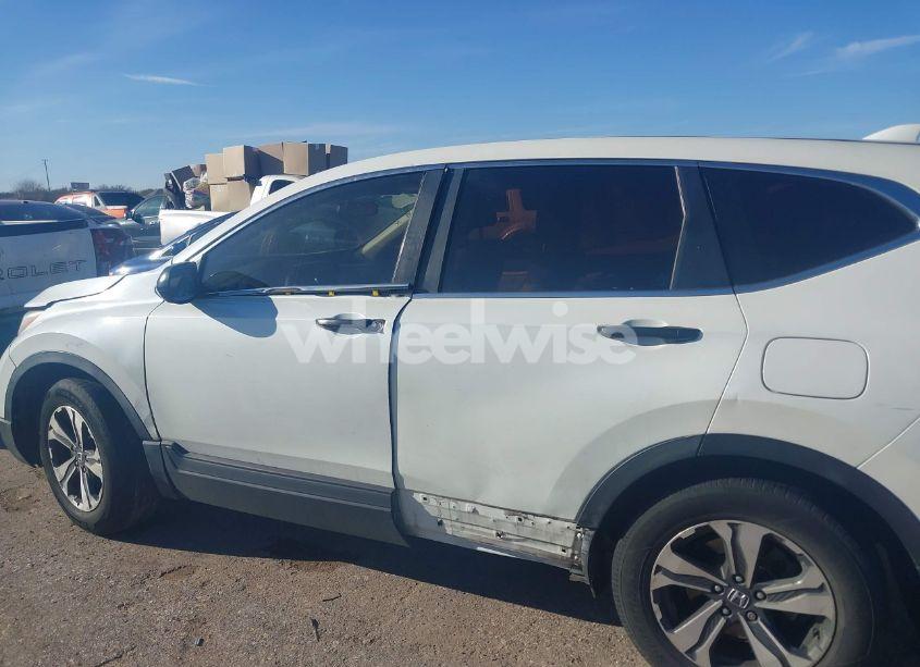 Photo 14 of 2018 Honda Cr-v LX (VIN 2HKRW5H35JH422013)