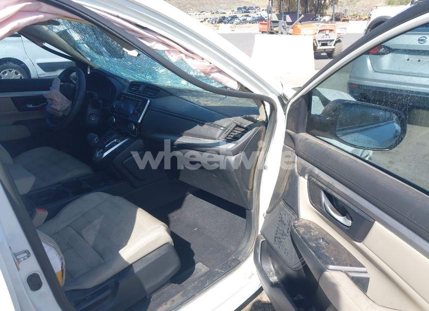 Photo 5 of 2018 Honda Cr-v LX (VIN 2HKRW5H36JH400957)