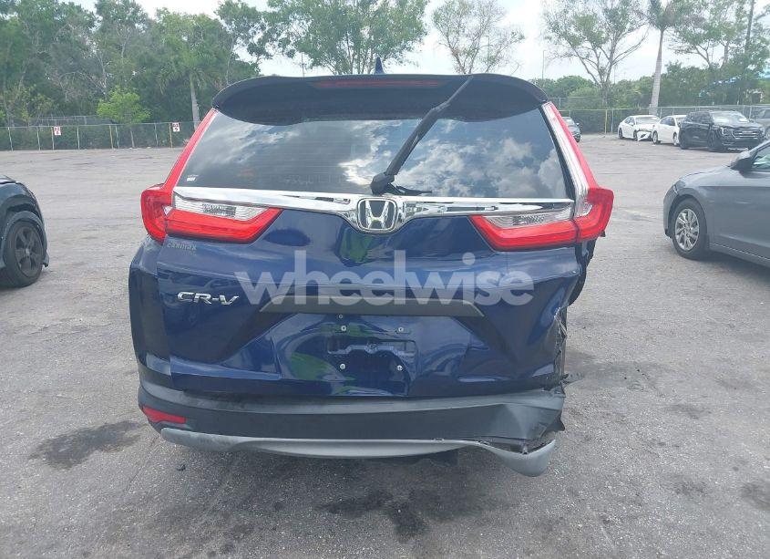 Photo 16 of 2018 Honda Cr-v LX (VIN 2HKRW5H37JH412065)