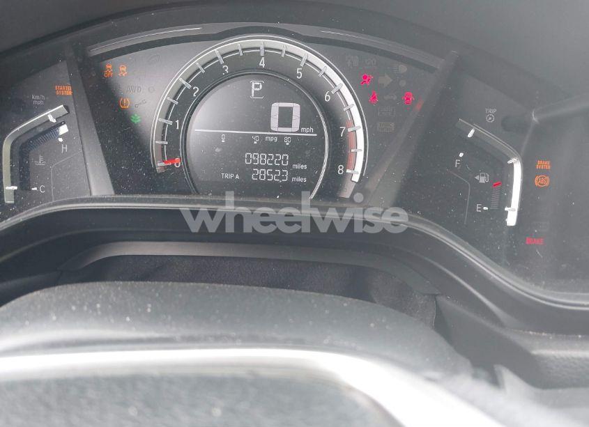 Photo 7 of 2018 Honda Cr-v LX (VIN 2HKRW5H37JH412065)