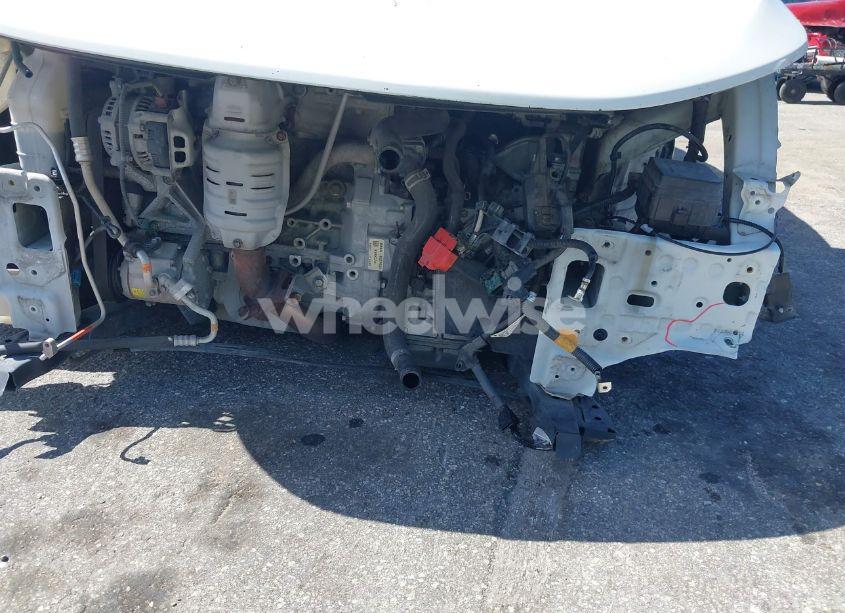 Photo 20 of 2019 Honda Cr-v LX (VIN 2HKRW5H37KH415825)