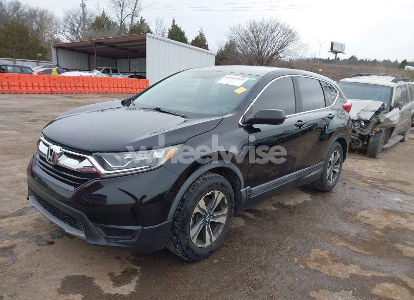 Photo 2 of 2017 Honda Cr-v LX (VIN 2HKRW5H39HH402096)