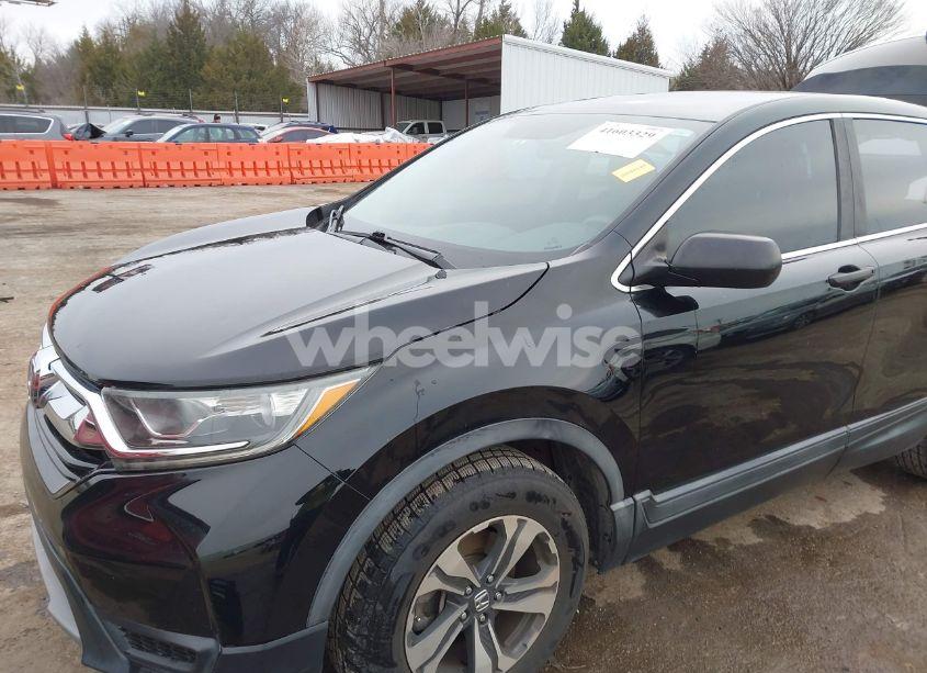 Photo 6 of 2017 Honda Cr-v LX (VIN 2HKRW5H39HH402096)