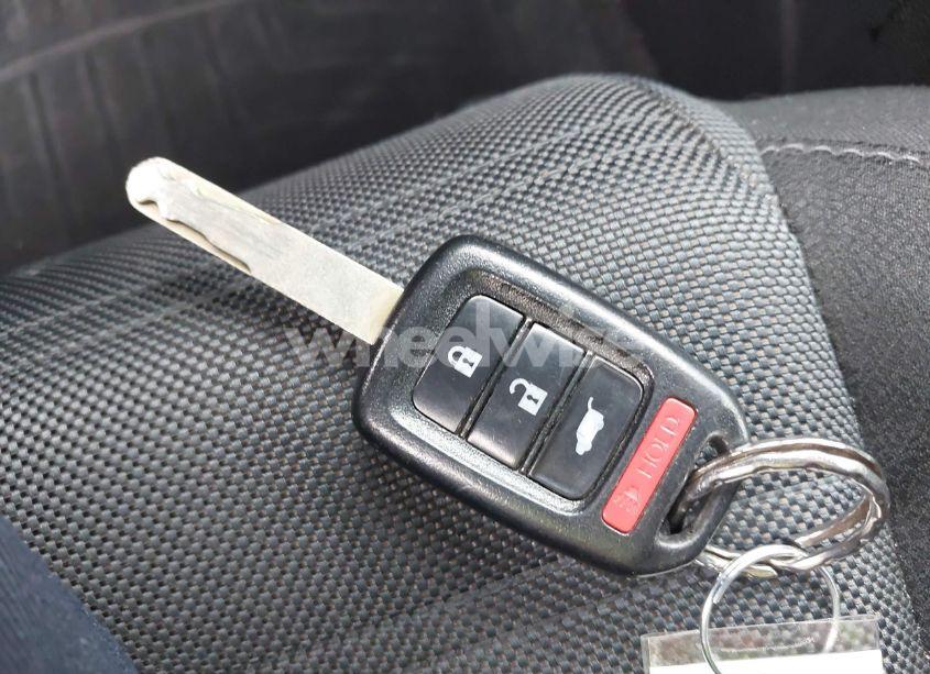 Photo 11 of 2018 Honda Cr-v LX (VIN 2HKRW5H39JH401360)