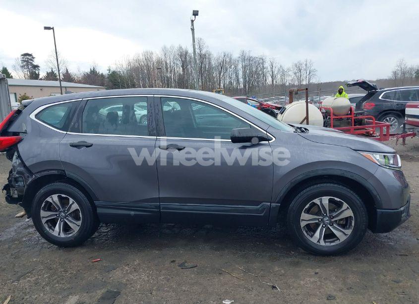 Photo 13 of 2018 Honda Cr-v LX (VIN 2HKRW5H39JH401360)