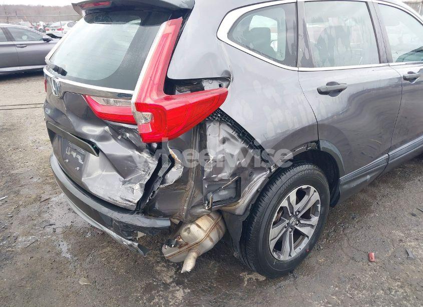 Photo 6 of 2018 Honda Cr-v LX (VIN 2HKRW5H39JH401360)