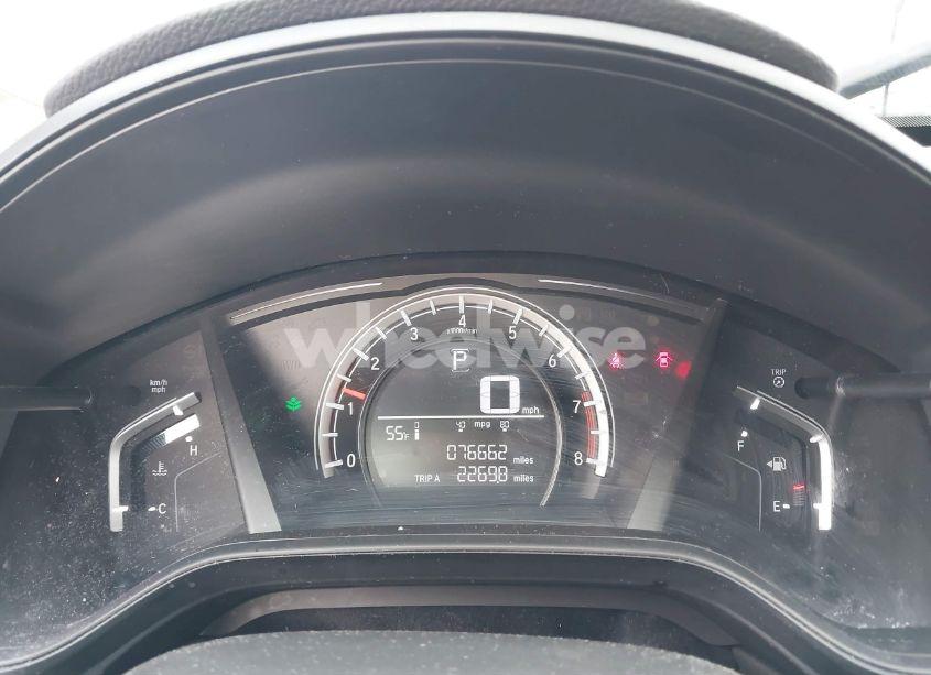 Photo 7 of 2018 Honda Cr-v LX (VIN 2HKRW5H39JH401360)