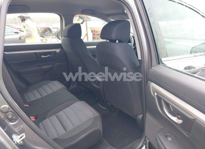 Photo 8 of 2018 Honda Cr-v LX (VIN 2HKRW5H39JH401360)