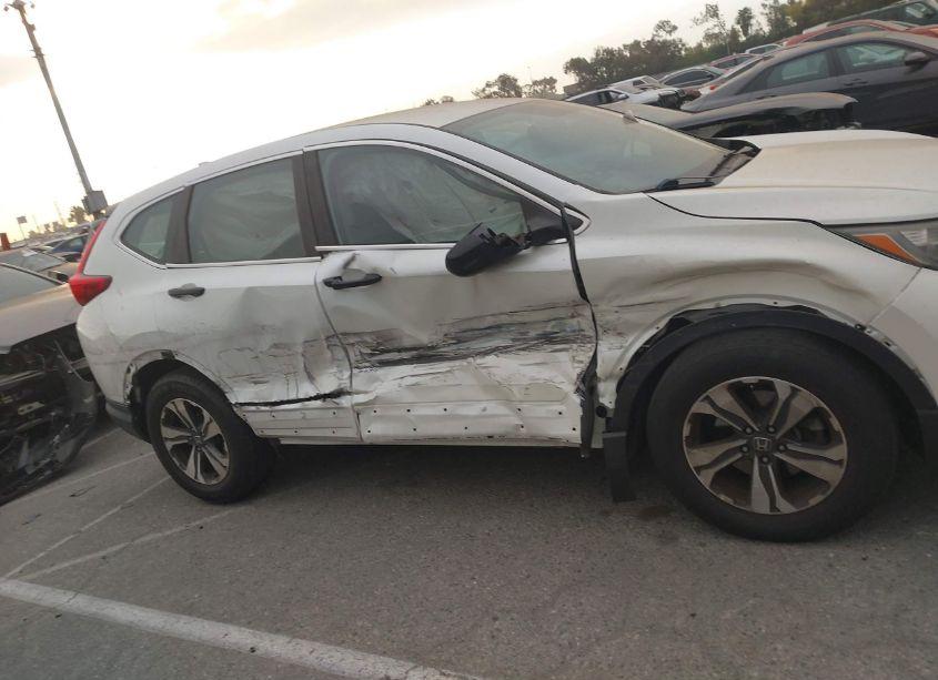 Photo 13 of 2018 Honda Cr-v LX (VIN 2HKRW5H39JH408101)