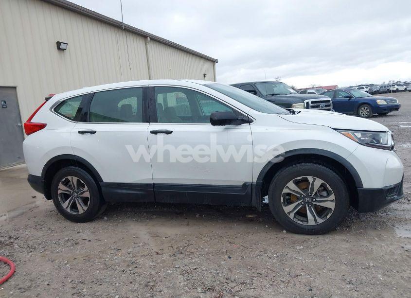 Photo 13 of 2019 Honda Cr-v LX (VIN 2HKRW5H39KH414207)