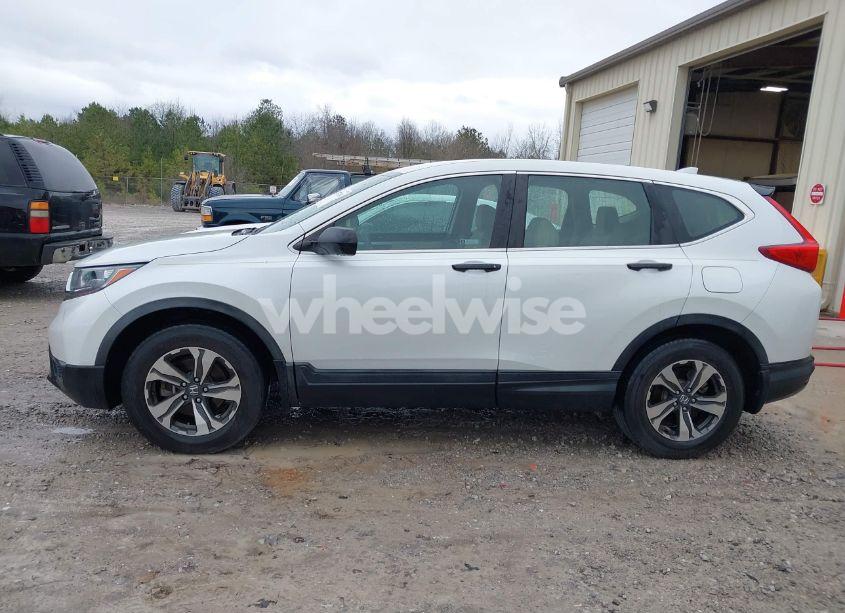 Photo 14 of 2019 Honda Cr-v LX (VIN 2HKRW5H39KH414207)