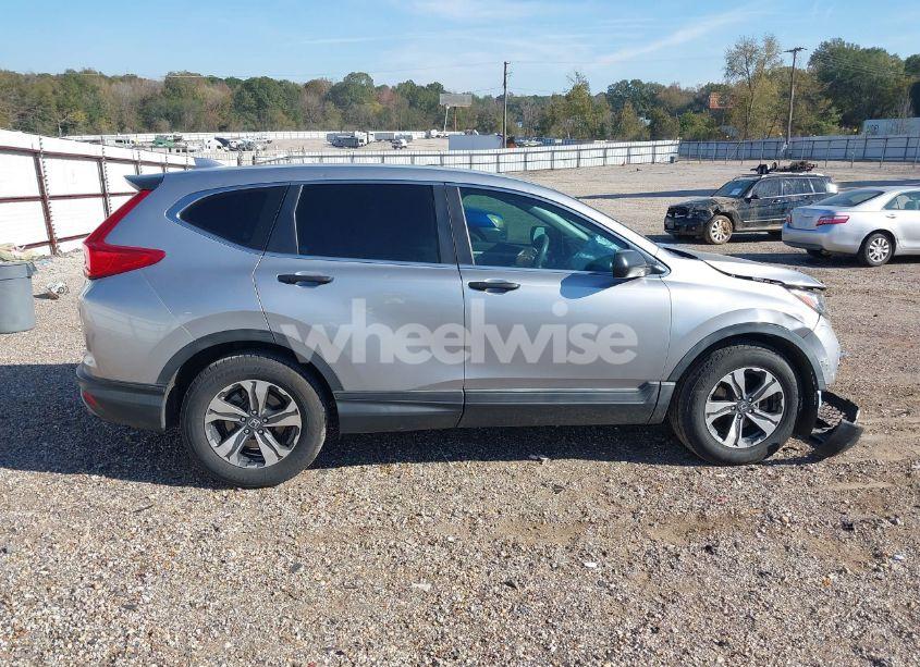 Photo 14 of 2019 Honda Cr-v LX (VIN 2HKRW5H39KH418788)