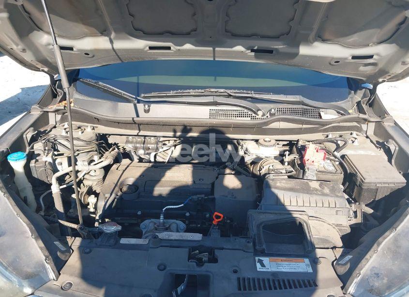 Photo 10 of 2018 Honda Cr-v LX (VIN 2HKRW5H3XJH419110)