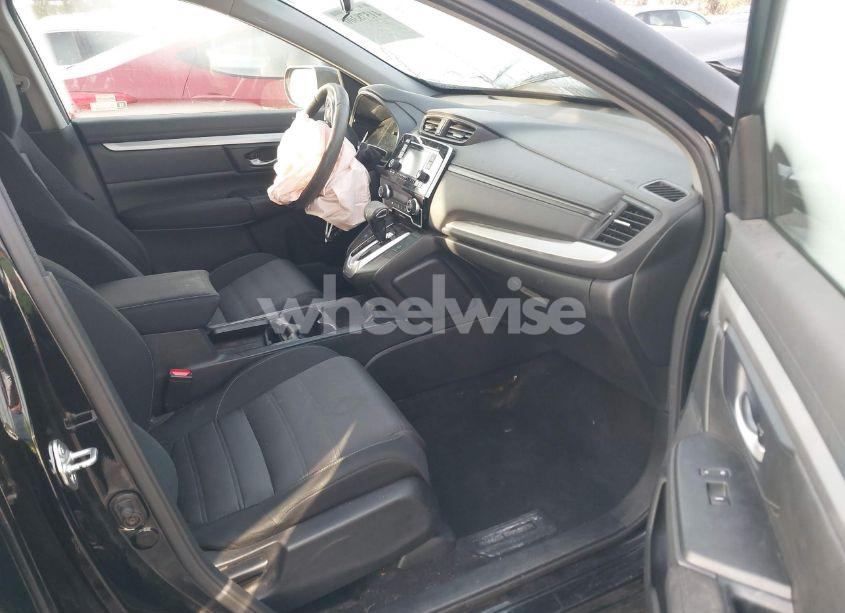 Photo 5 of 2018 Honda Cr-v LX (VIN 2HKRW5H3XJH421553)