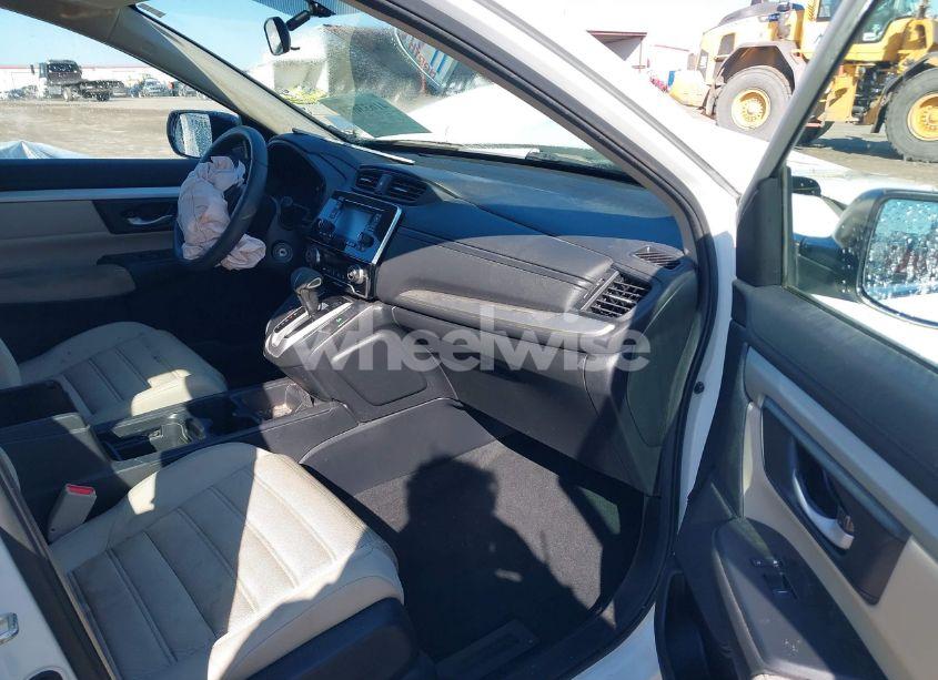 Photo 5 of 2018 Honda Cr-v LX (VIN 2HKRW6H30JH206138)