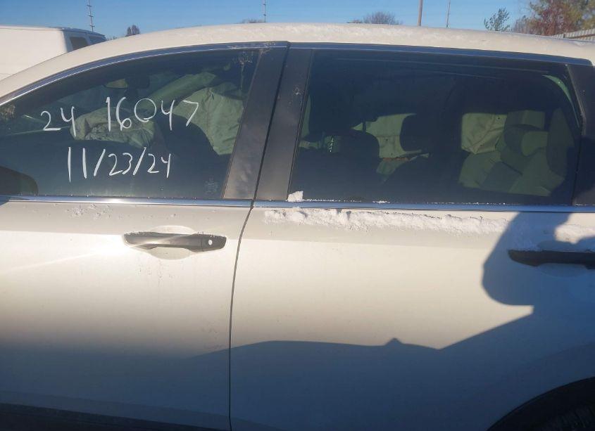 Photo 14 of 2018 Honda Cr-v LX (VIN 2HKRW6H30JH231623)